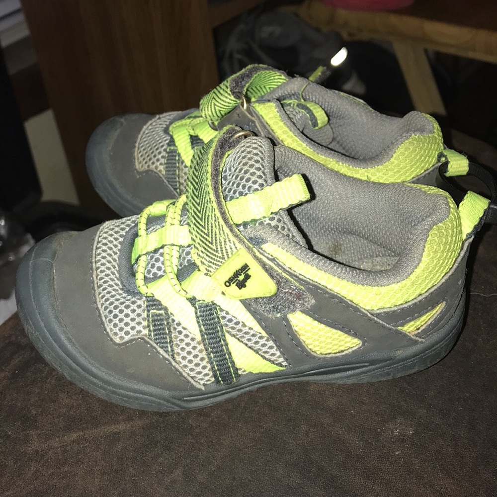 OshKosh boys-shoes /size7/$6.00